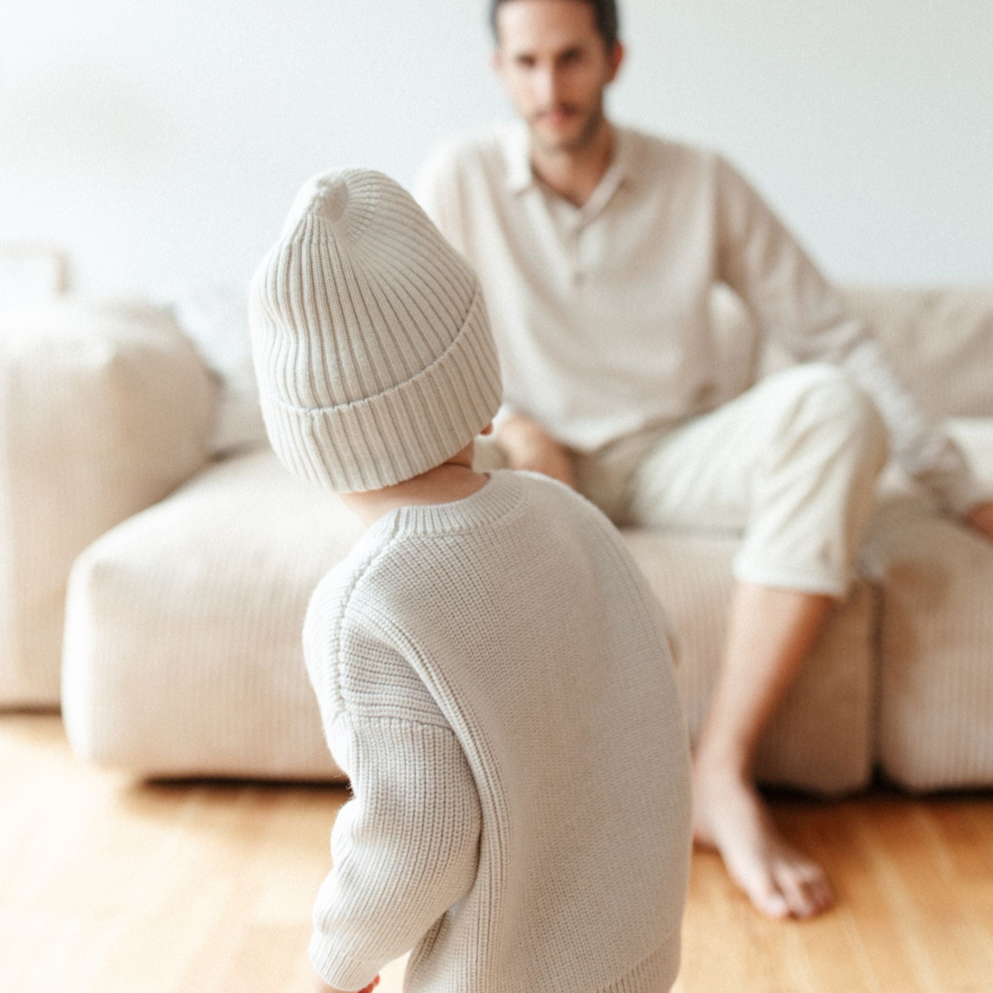 Geschenkset aus Damenpullover "Meike" und Kinderpullover "Paul" in creme